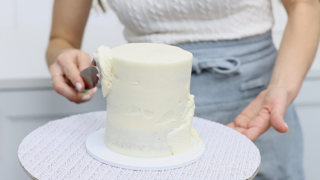 how to fix a leaning cake