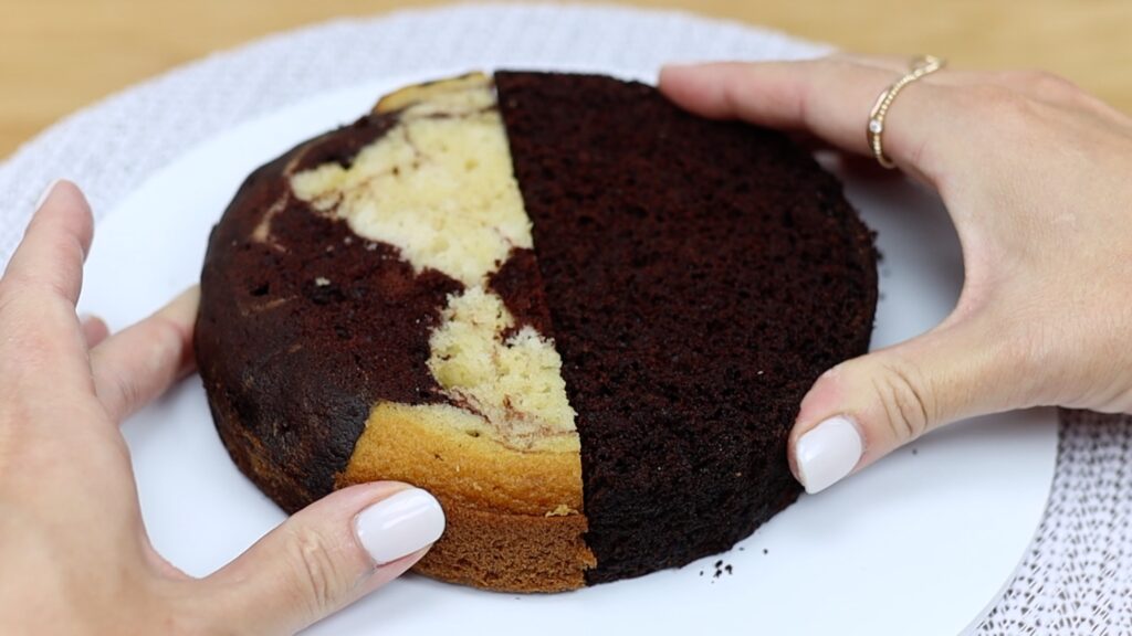 how to make a cake with two different flavours