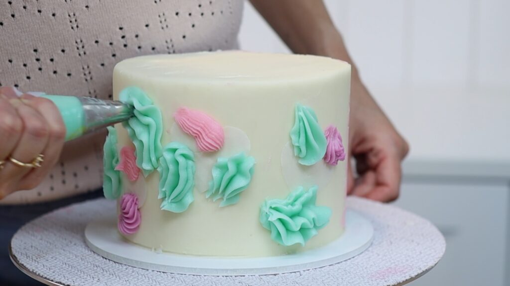 how to make watercolour frosting with buttercream