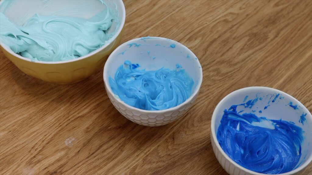 ombre buttercream cake frosting