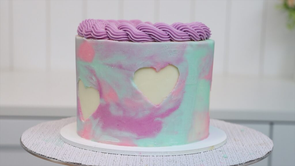 watercolour peekaboo heart cake