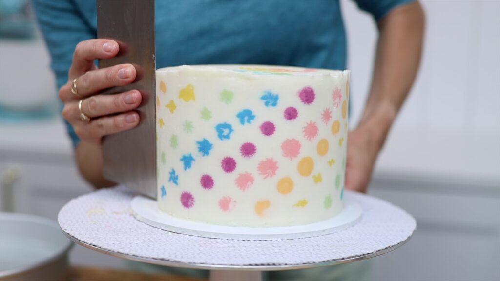 facelift frosting technique for flat patterns on cakes british girl bakes