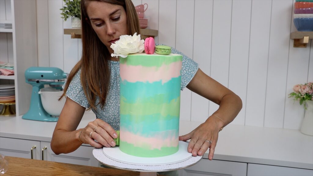 how to decorate a double barrel cake