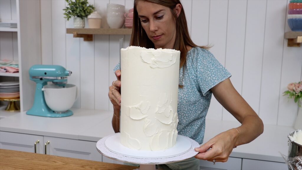 how to frost a double barrel cake