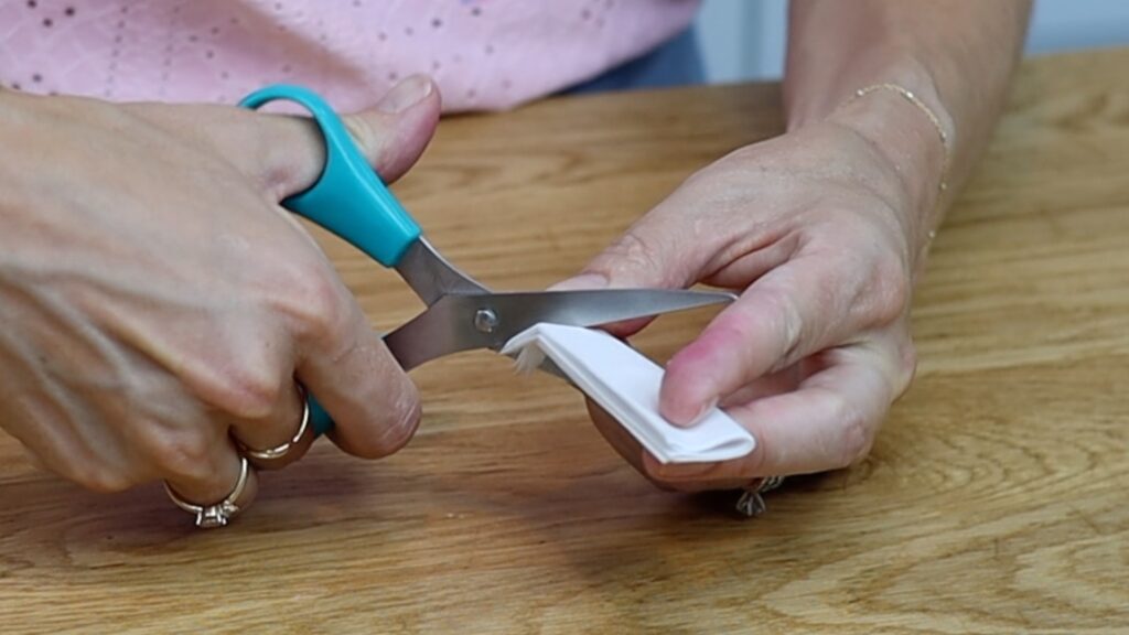 how to make a stencil for a border on a cake