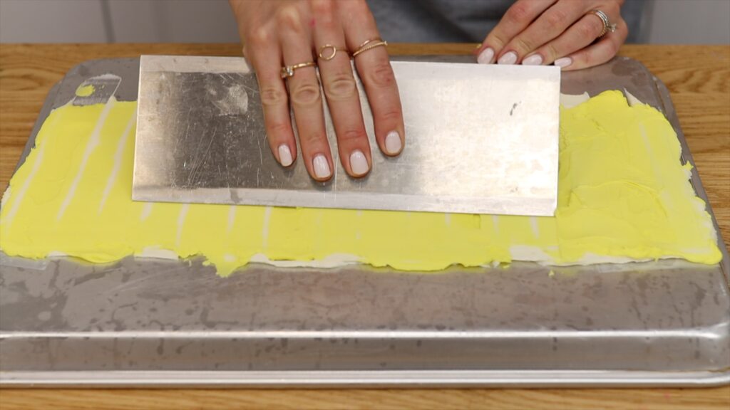 how to make vertical stripes on cakes without fondant