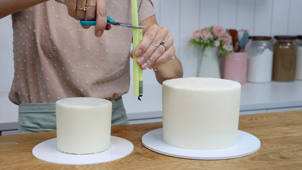 how to measure supports for a tier cake