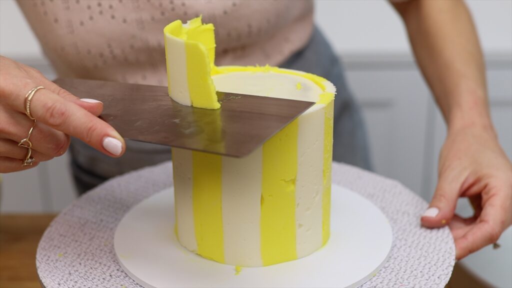 how to use acetate to frost a cake