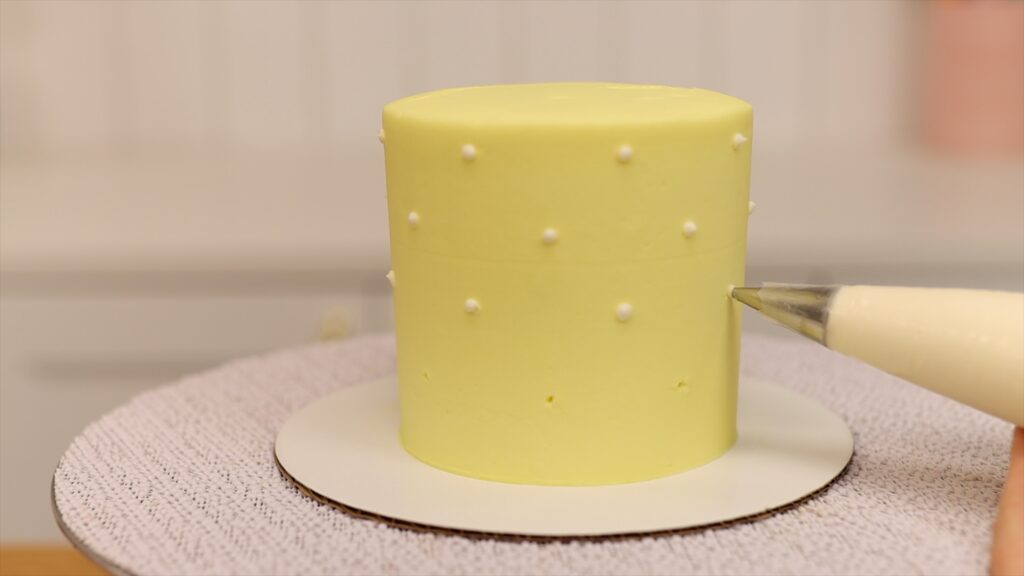 quilted patterns and polka dot patterns on cakes