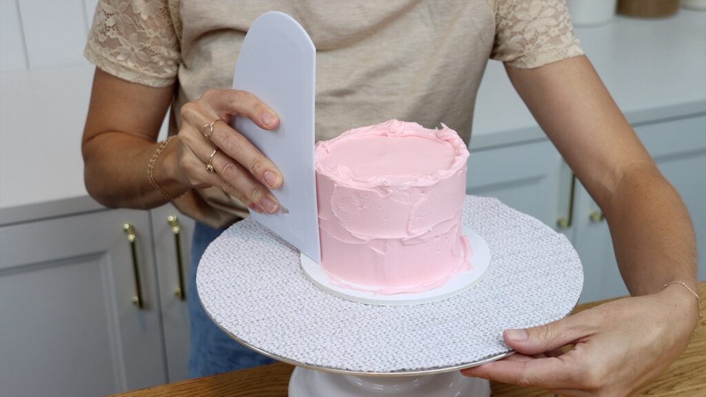 how to use a cake comb on smash cakes