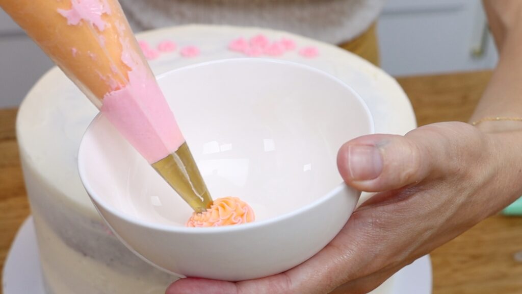 how to change piping tips