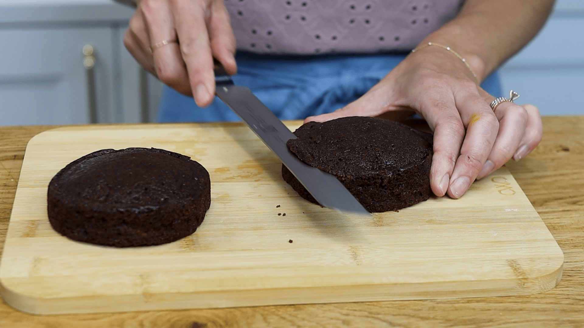 How to Frost a Cake without Tools British Girl Bakes