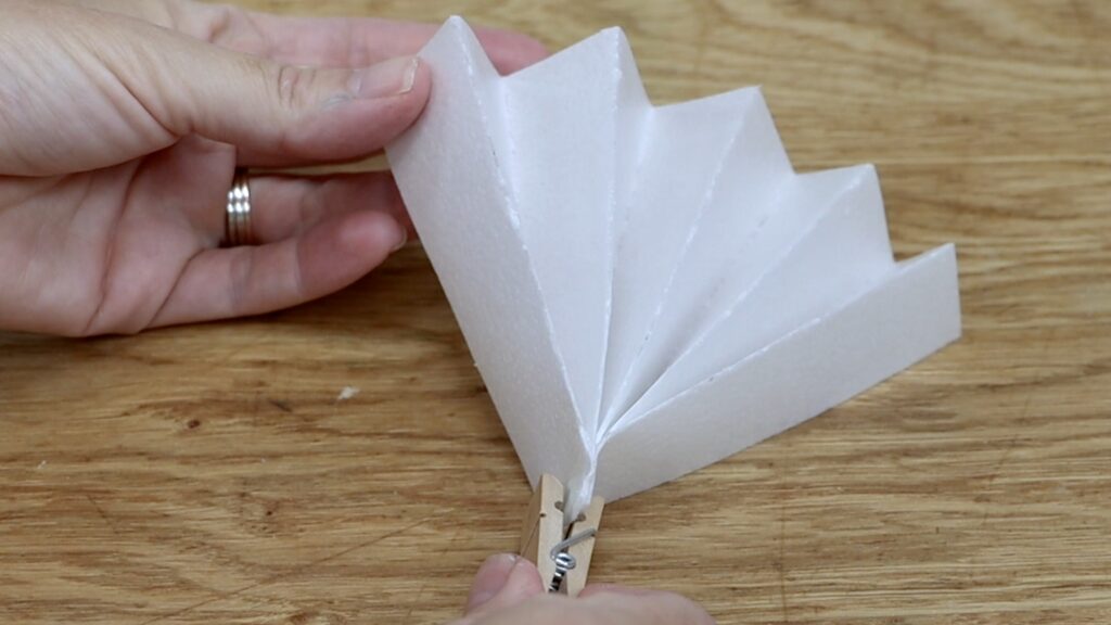 how to make a wafer paper fan