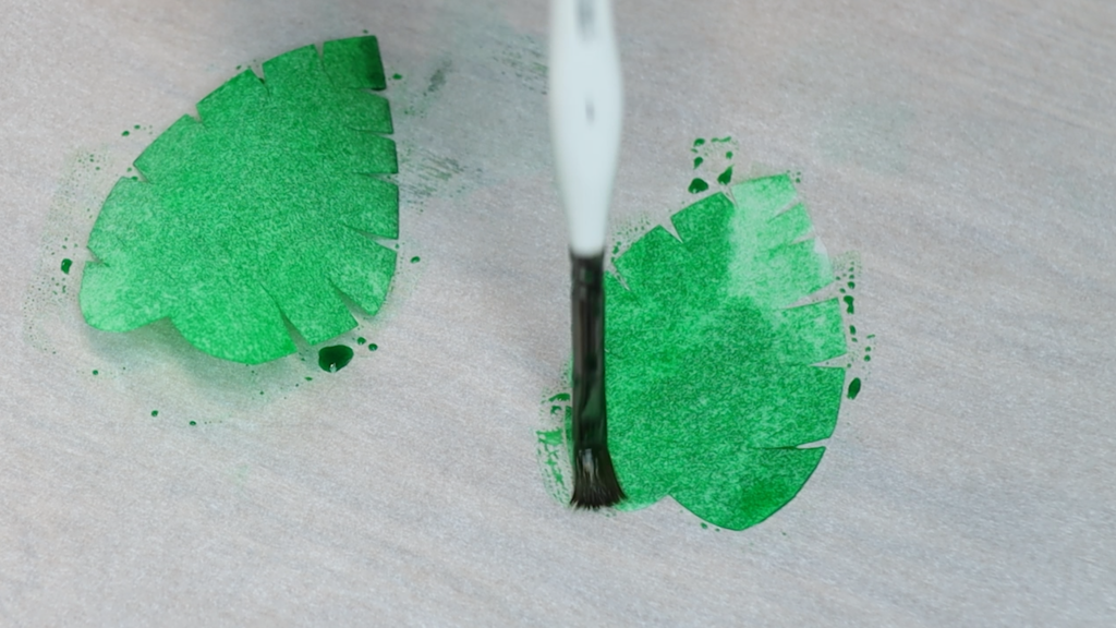 how to paint wafer paper