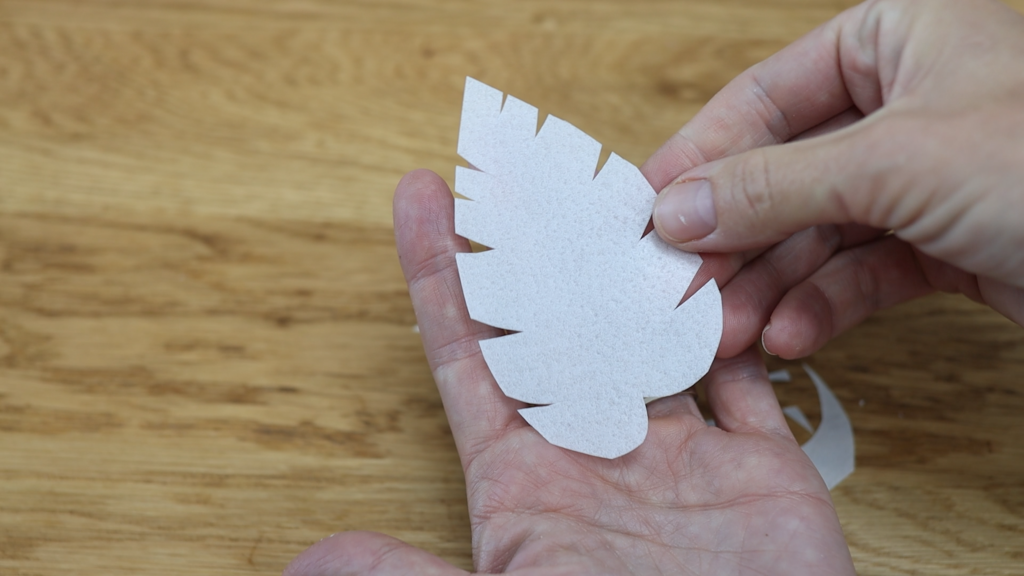 how to shape wafer paper