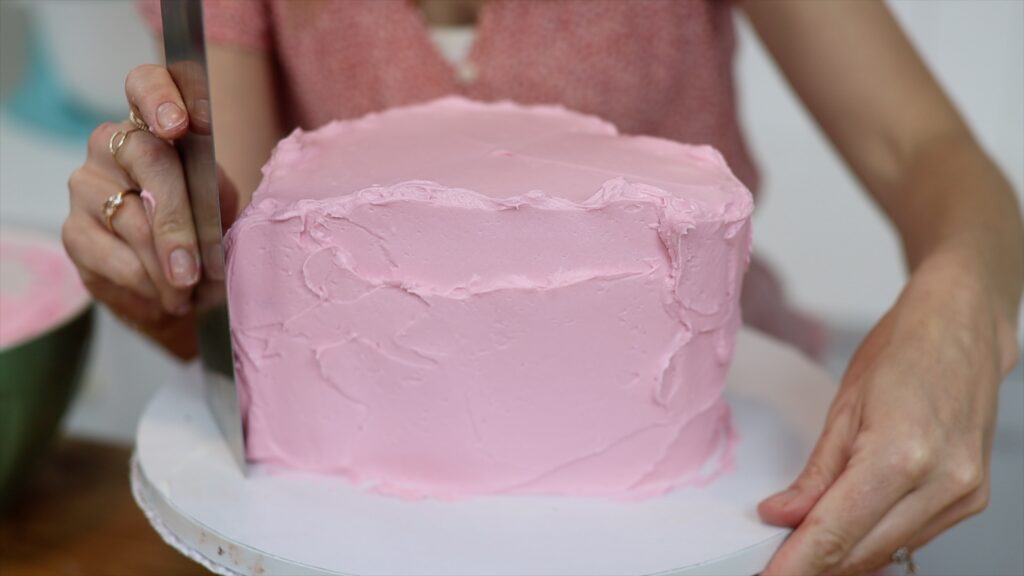 how to frost a heart cake