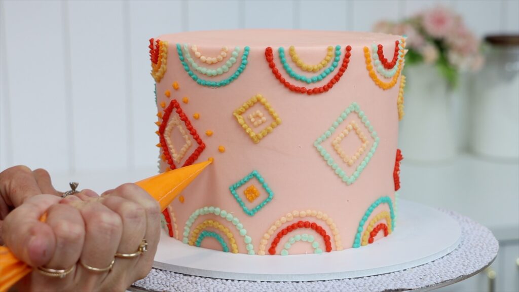 how to use piping bags for cake decorating without piping tips