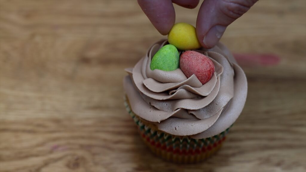 Easter nest cupcakes