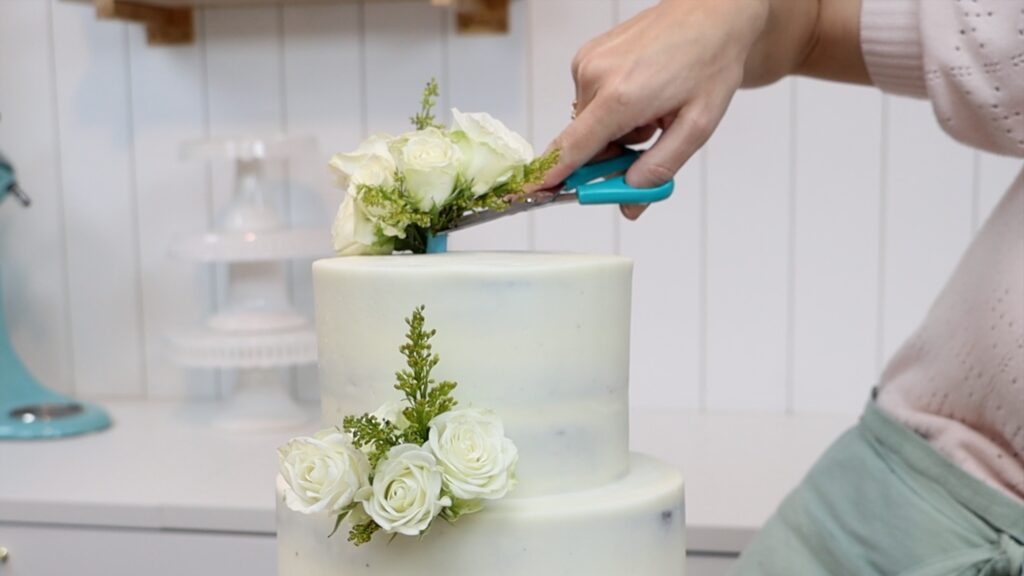 how to decorate a cake with fresh flowers