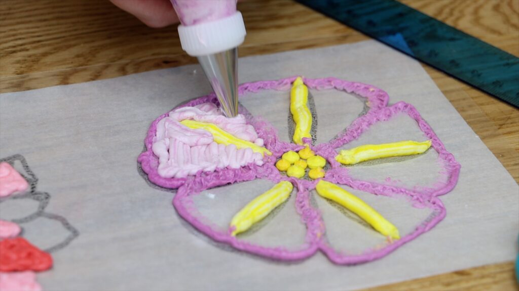 how to layer colours on an acetate wrap