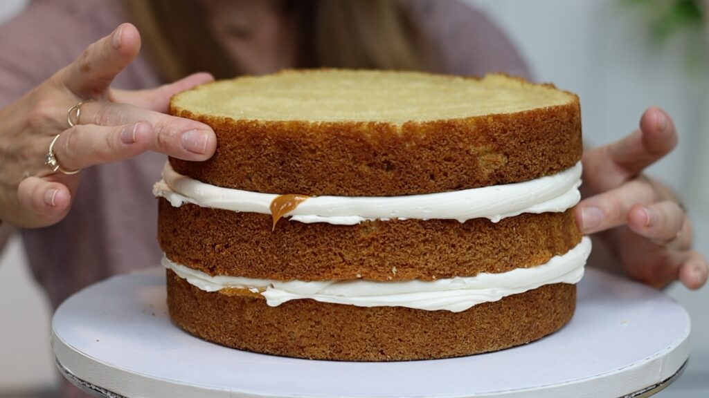 how to make a straight layer cake
